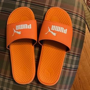 Mens Slides Puma hazard orange size 13 indoor use